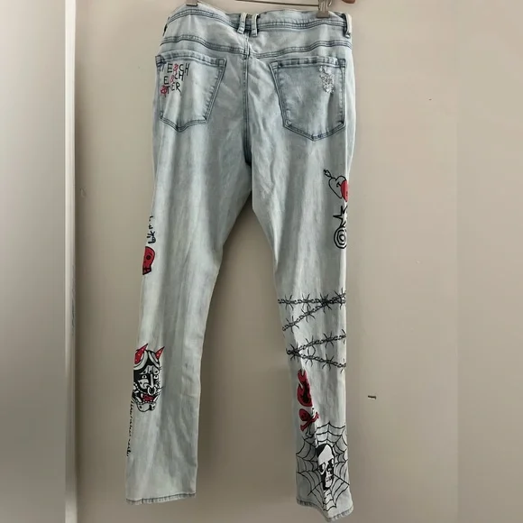 Ninth Hall Rogue Skinny Light Wash Jeans - Picture 8 of 11